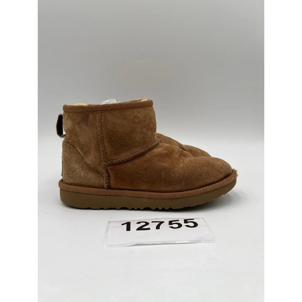 UGG Classic Mini II 1017715K Snow Boots Kids US 3 Brown Suede Faux Fur Lined